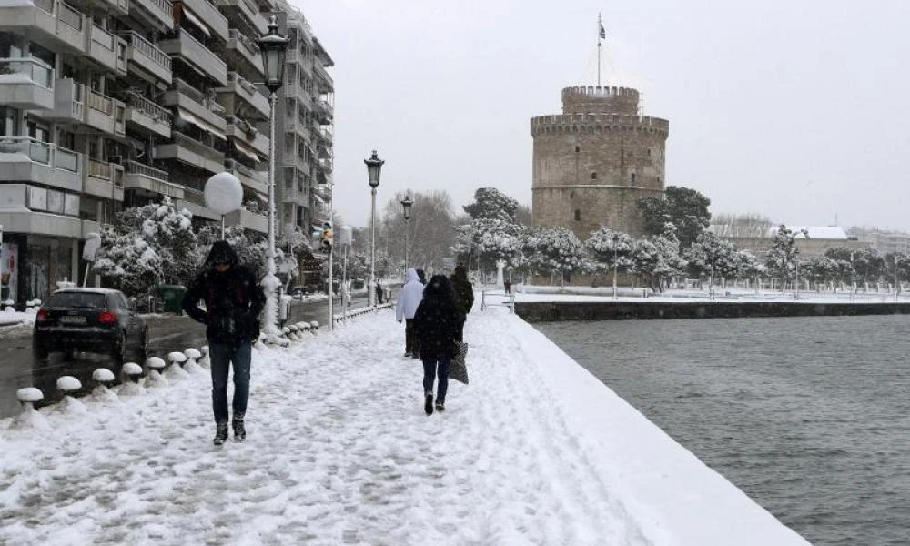 Κλειστός και σήμερα ο δρόμος Χορτιάτη - Αγίου Βασιλείου στη Θεσσαλονίκη λόγω χιονόπτωσης